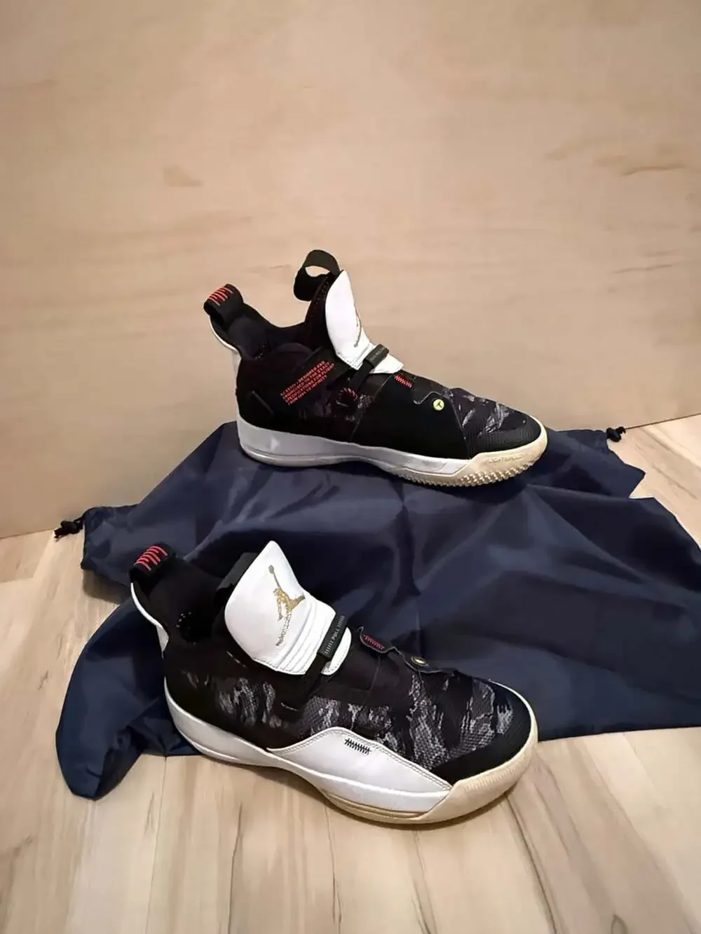 Jordan air xxxiii